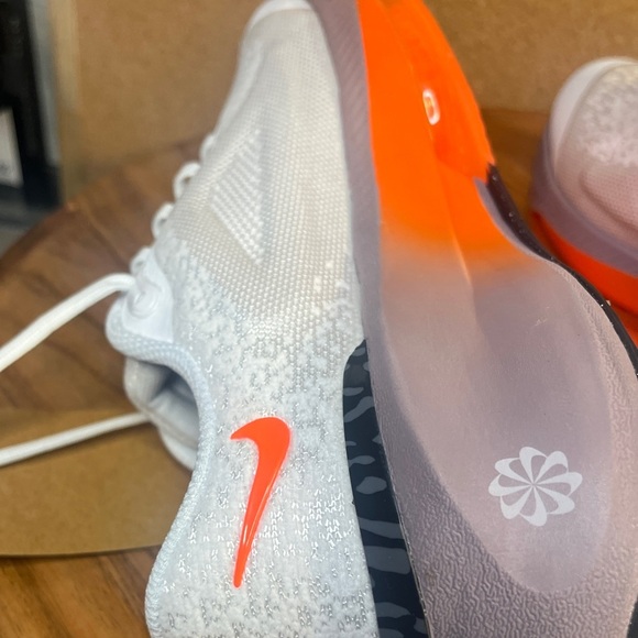 Nike
Versair
Air zoom
Brand new
*rare - Picture 6 of 9